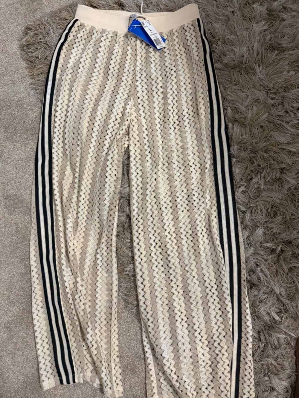 adidas Originals Summer Glow set; pants (large) top (medium) New with tags - Picture 3 of 9